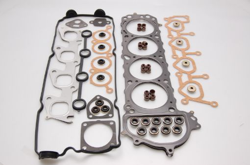 Picture of Cometic Street Pro Nissan 1995 - 98 KA24DE 2.4L 240SX 90mm Bore Top End Kit