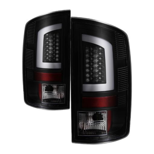 Picture of Spyder 02 - 06 Dodge Ram 1500 V3 Light Bar LED Tail Light - Blk Smoke (ALT - YD - DRAM02V3 - LBLED - BSM)