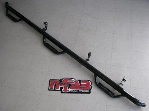 Picture of N - Fab Nerf Step 87 - 97 Ford F - 250350 Crew Cab 6.75ft Bed - Gloss Black - Bed Access - 3in