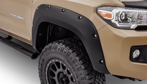 Picture of Bushwacker 16 - 18 Toyota Tacoma Pocket Style Flares 2pc 60.573.7in Bed - Black