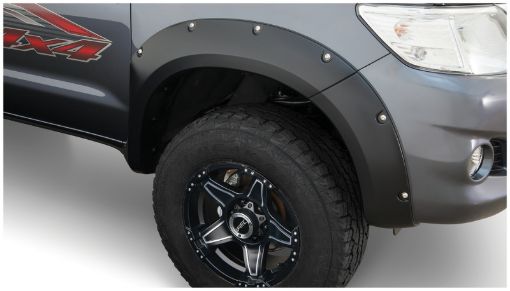 Picture of Bushwacker 11 - 13 Toyota Hilux Pocket Style Flares 2pc - Black