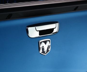 Picture of AVS 02 - 08 Dodge RAM 1500 Tailgate Handle Cover 2pc - Chrome