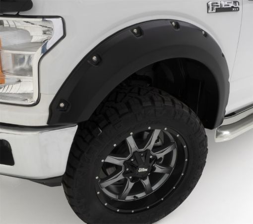 Picture of Bushwacker 18 - 19 Ford F - 150 Pocket Style Flares 4 pc - Oxford White