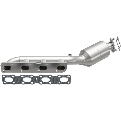 Picture of MagnaFlow Direct - Fit SS Catalytic Converter 04 - 06 Nissan Titan 5.6L V8 (California)