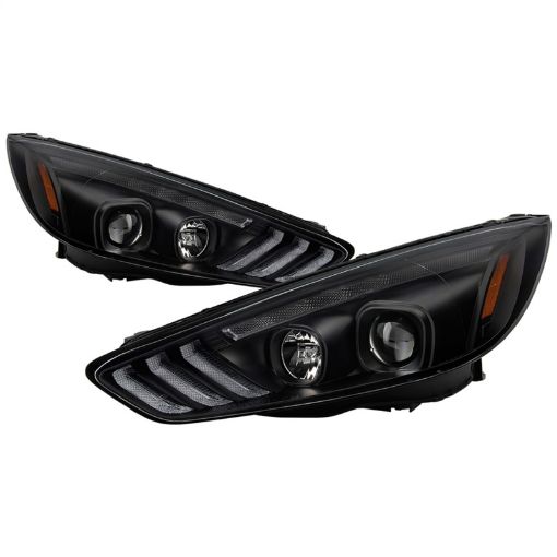 Picture of Spyder 15 - 18 Ford Focus Projector Headlights - Seq Turn Light Bar - Black PRO - YD - FF15 - LBSEQ - BK