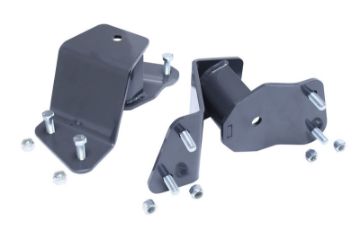 Picture of MaxTrac 88 - 98 GM C15002500 2WD 56 Lug 2in Rear Lowering Hangers