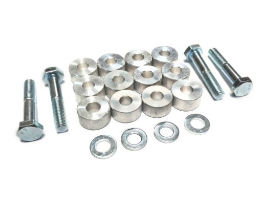 Picture of MaxTrac 09 - 18 RAM 1500 2WD Front Carrier Bearing Spacer Kit (2 Pc. Drive Shaft)