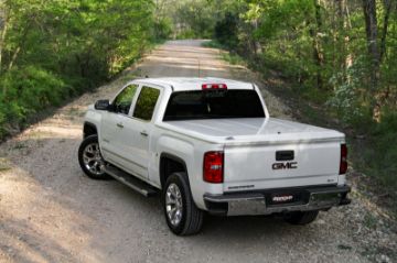 Picture of UnderCover 07 - 13 GMC Sierra 1500 5.7ft Lux Bed Cover - White Diamond