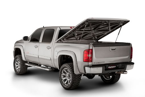 Picture of UnderCover 19 - 20 Chevy Silverado 1500 5.8ft Lux Bed Cover - Satin Steel Metallic