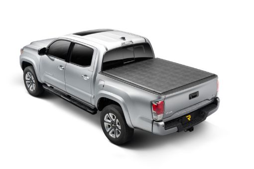 Picture of Truxedo 07 - 20 Toyota Tundra wTrack System 5ft 6in Sentry Bed Cover