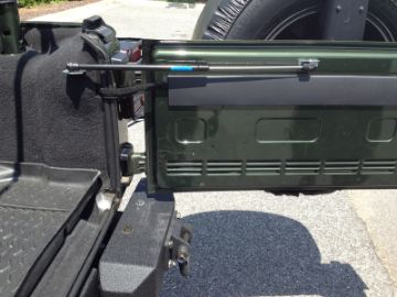 Picture of Rugged Ridge 07 - 10 Jeep Wrangler JK Tailgate Assist Kit