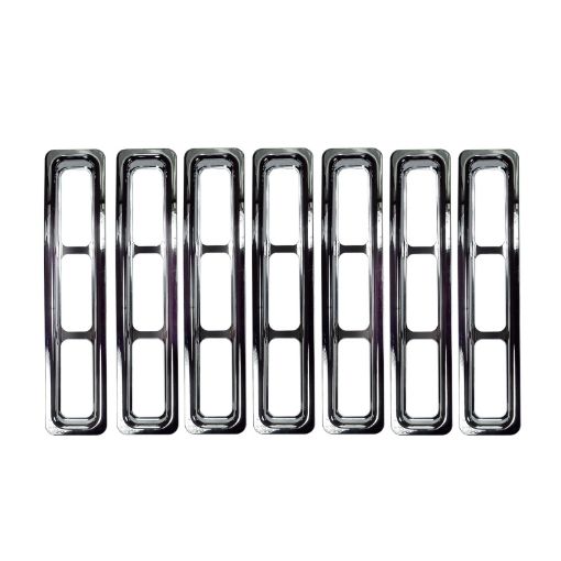 Picture of Rugged Ridge Grille Inserts Chrome 97 - 06 Jeep Wrangler