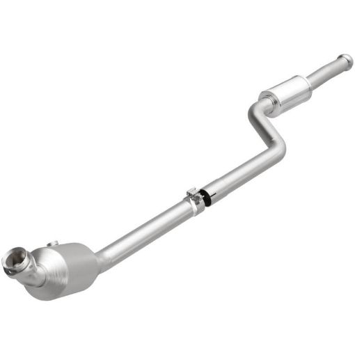 Picture of MagnaFlow 11 - 12 Mercedes - Benz C300 3.0L OEM Grade Direct Fit Catalytic Converter