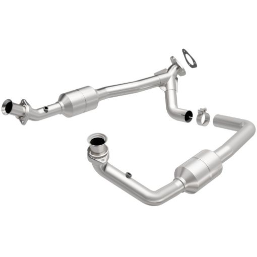 Picture of MagnaFlow Conv DF 00 - 03 Ford E150 5.4L